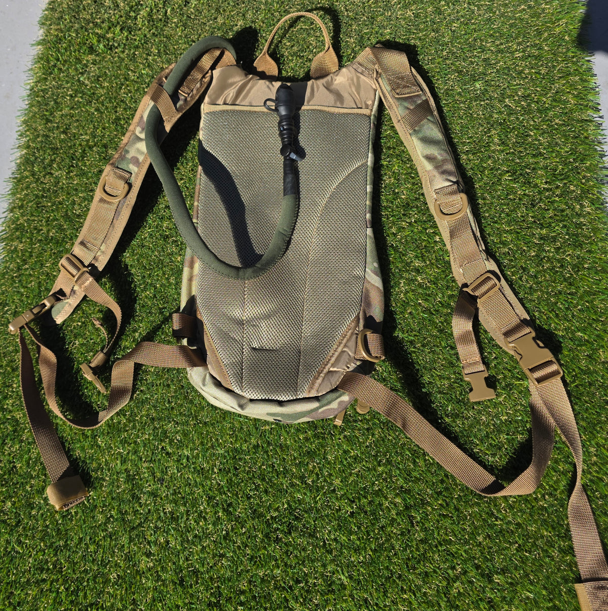 East Coast Utility Co. 3L Tactical Hydration Pack with pockets